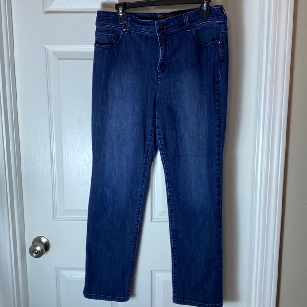Chico’s Fabulously Slimming  Denim Blue Jeans Short Size 1.5
